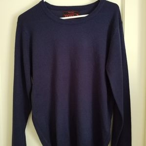 Yoki New York navy blue sweater